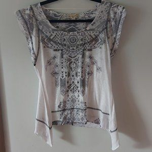 3/$25 Live and let live petite small tshirt